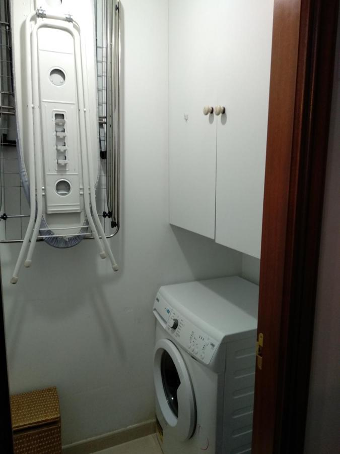 Acogedor apartamento cerca de las estaciones de bus y tren A Coruña Exterior foto